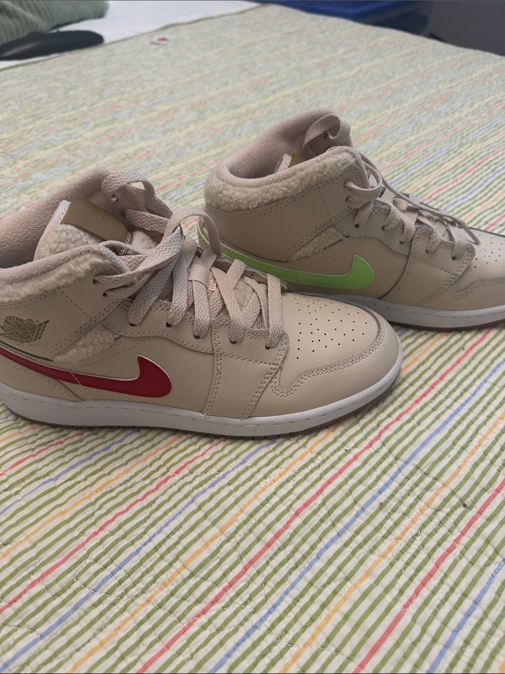 Jordan Kids High-Top Sneakers in Beige with Red & Blue Swooshes